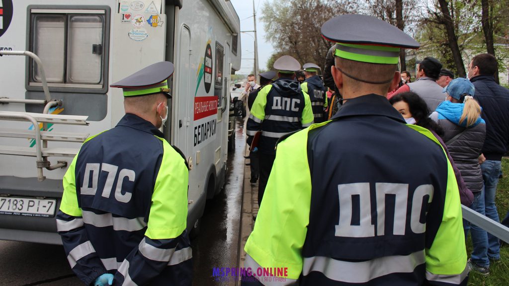 Магілёўцы паказалі міліцыі на яе месца: адбілі чалавека ад затрымання і правялі дзве акцыі пратэсту ў адзін дзень (ВІДЭА)