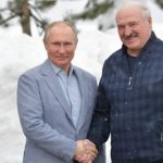 Политолог: Лукашенко убеждал Путина не подталкивать его к транзиту власти