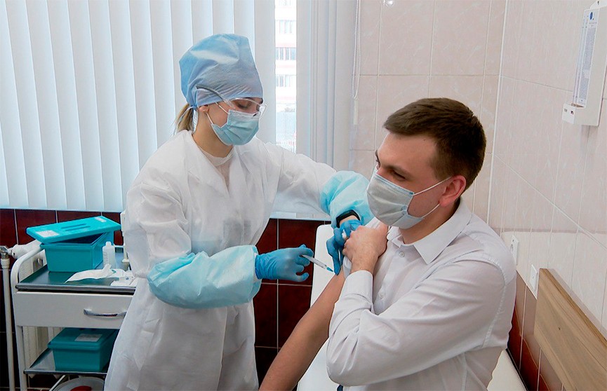 В Могилеве к работе в красных зонах поликлиник привлекают врачей узких специальностей